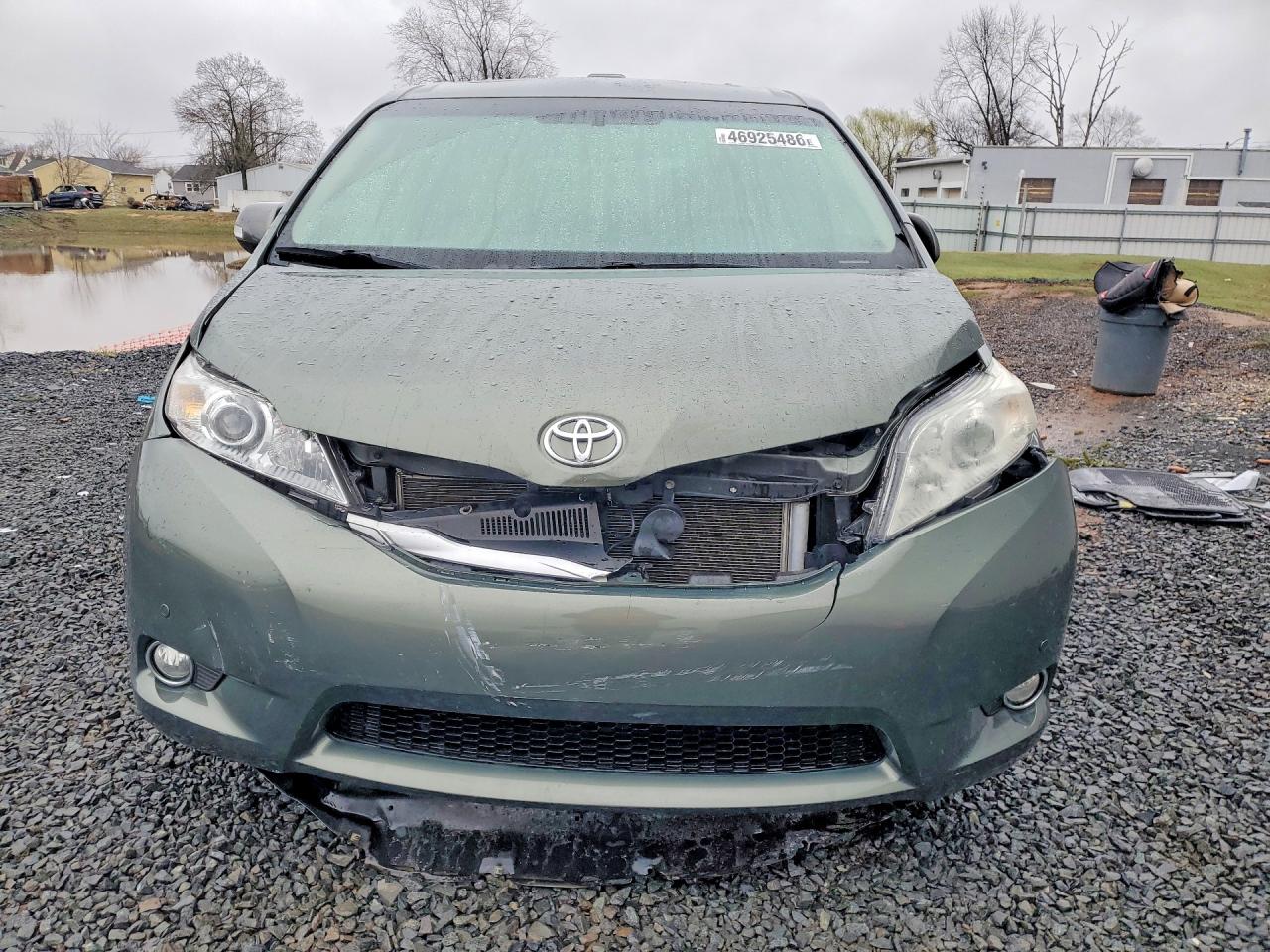 2014 TOYOTA SIENNA LIMITED 7-PASSENGER photo 13