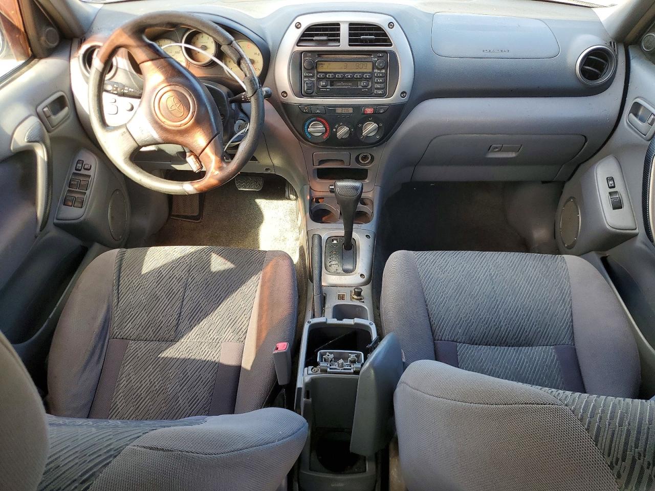 2002 TOYOTA RAV4 BASE photo 15