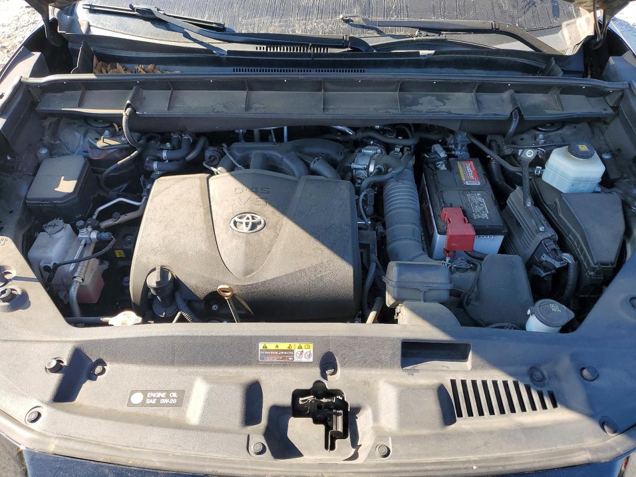 2021 TOYOTA HIGHLANDER XLE photo 12