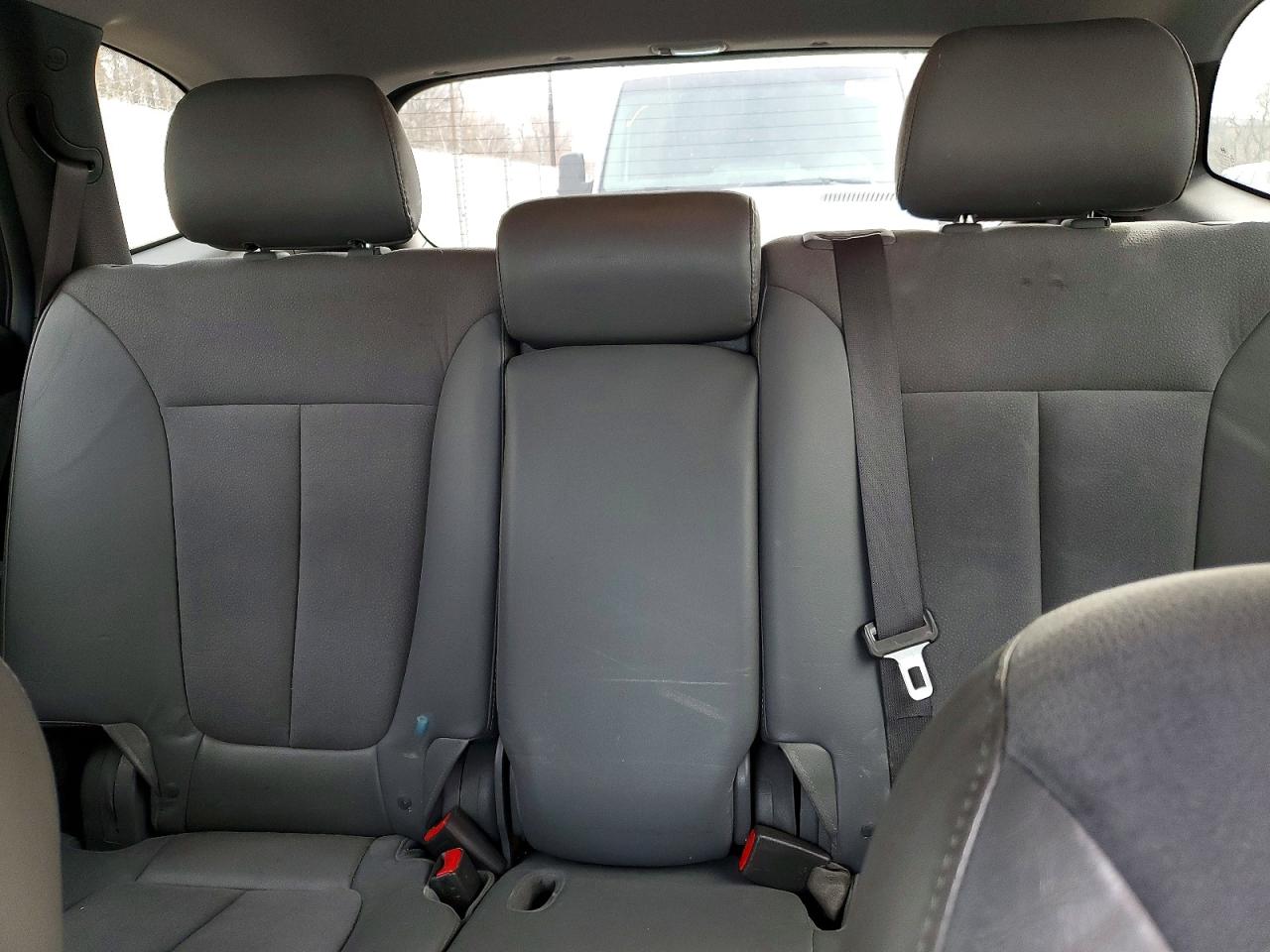 2010 HYUNDAI SANTA FE SE photo 10