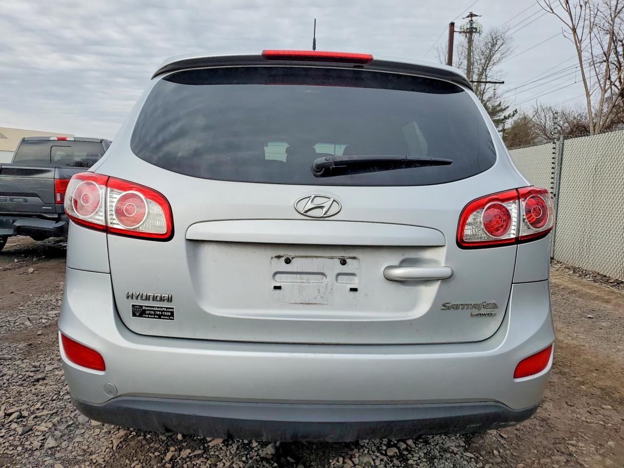2010 HYUNDAI SANTA FE SE photo 6