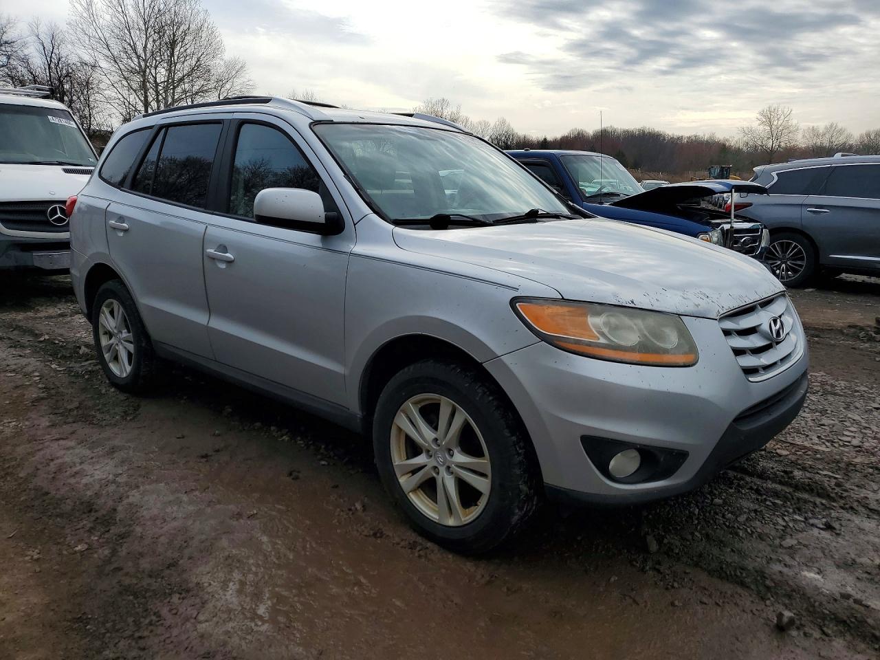 2010 HYUNDAI SANTA FE SE photo 4