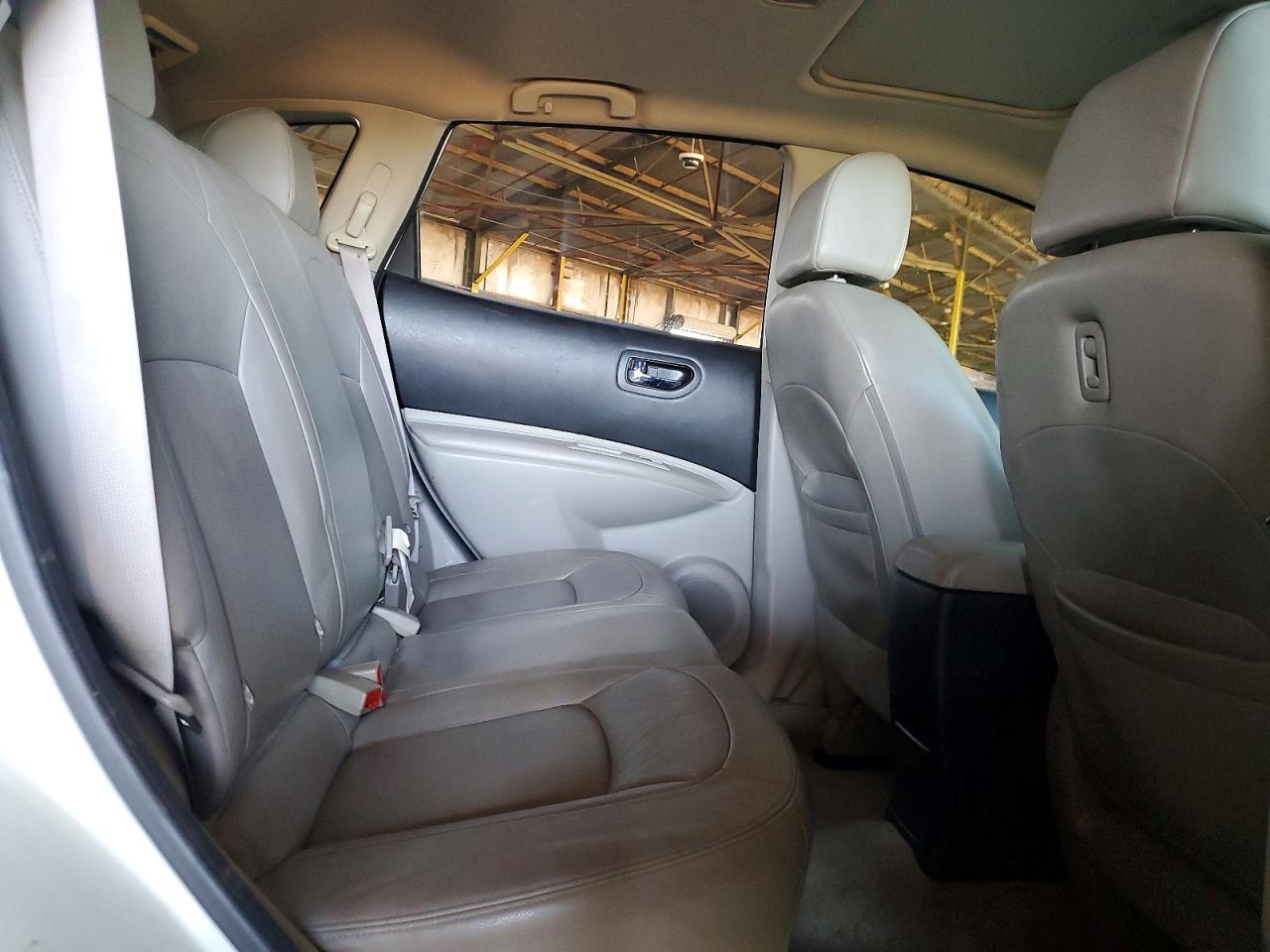 2013 NISSAN ROGUE S photo 28