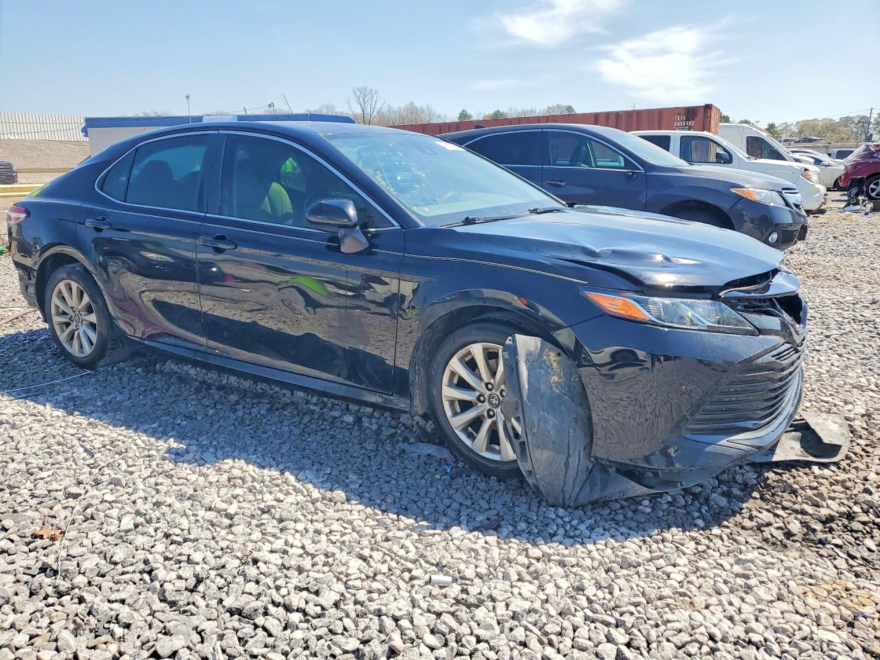 2018 TOYOTA CAMRY LE photo 7
