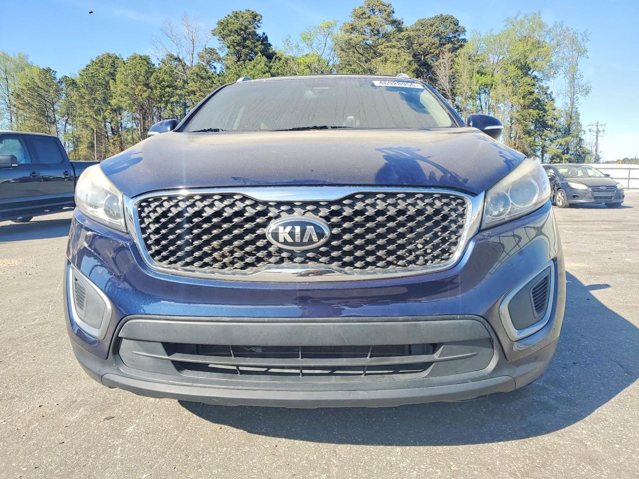 2017 KIA SORENTO LX photo 9