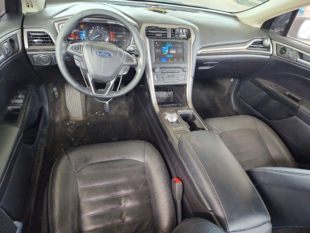 2017 FORD FUSION SE photo 15