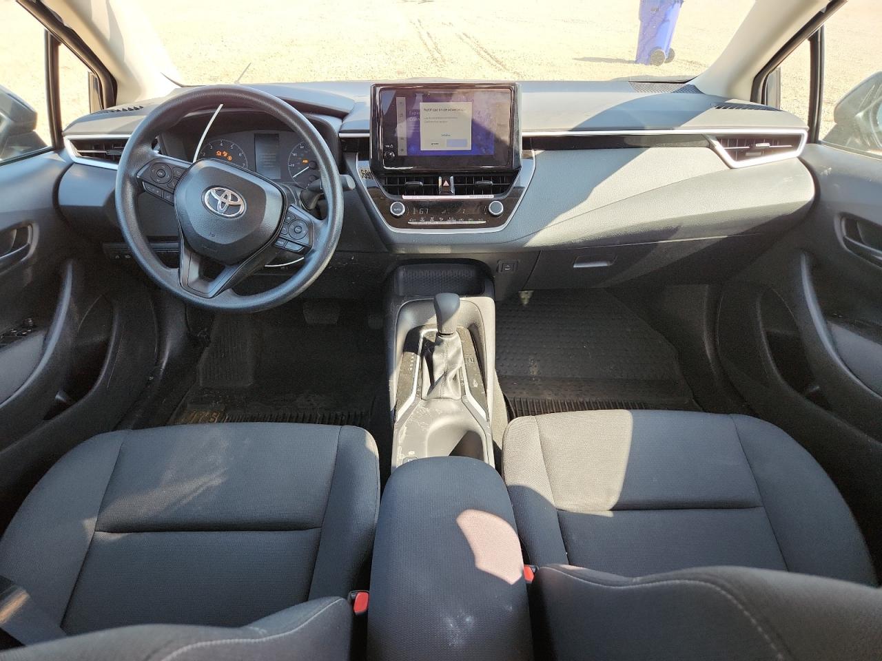 2025 TOYOTA COROLLA LE photo 15