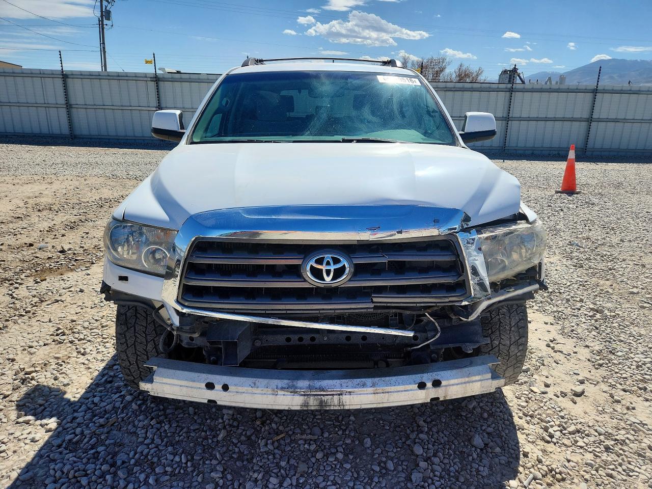2008 TOYOTA SEQUOIA SR5 photo 9