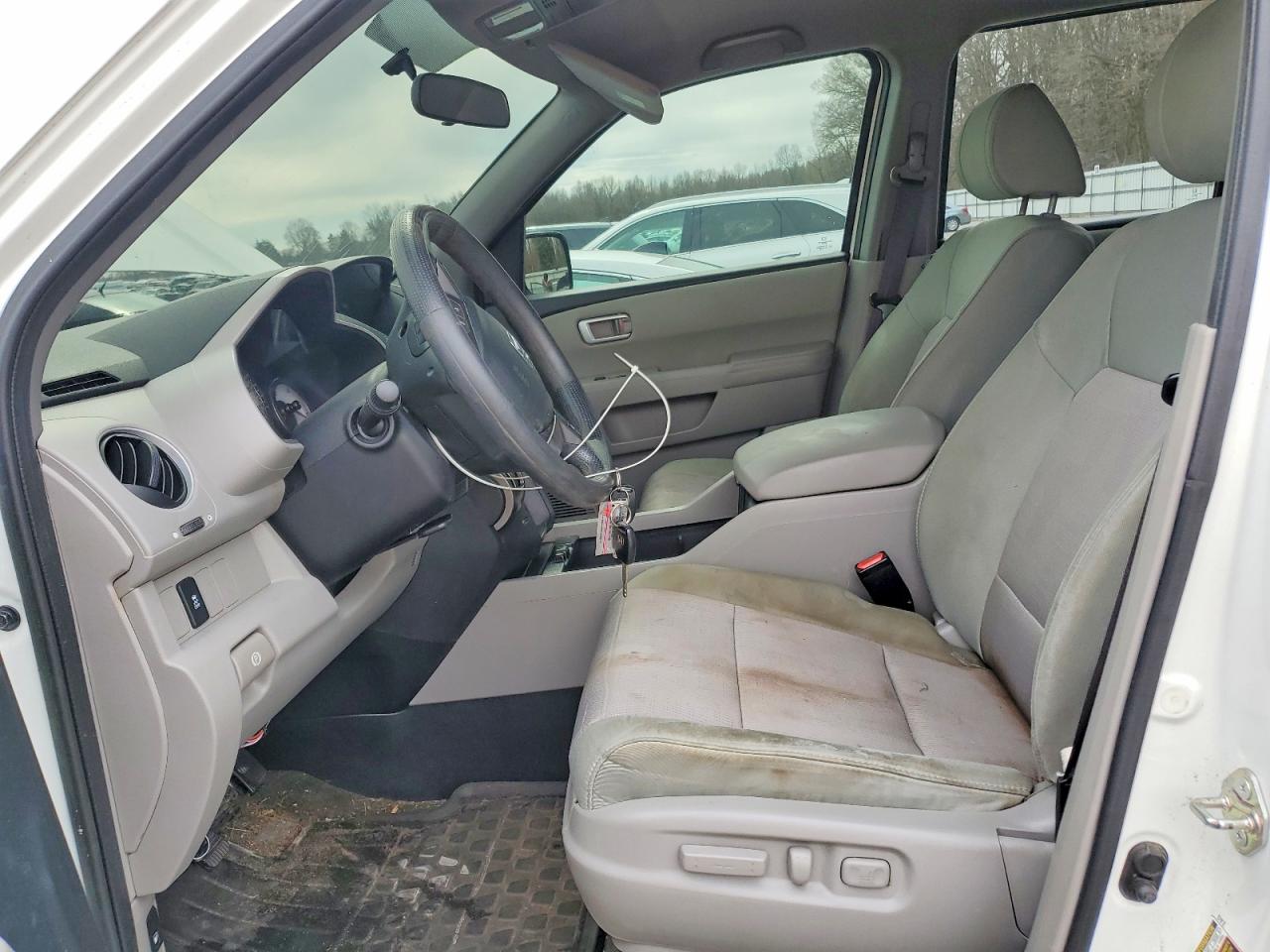 2015 HONDA PILOT EX photo 13