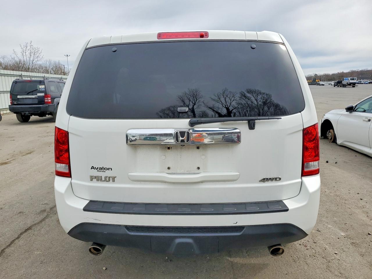 2015 HONDA PILOT EX photo 11