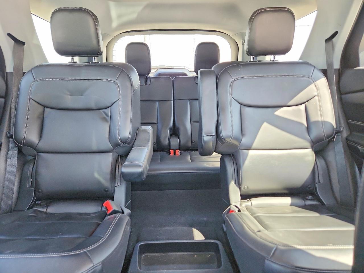 2021 FORD EXPLORER XLT photo 28