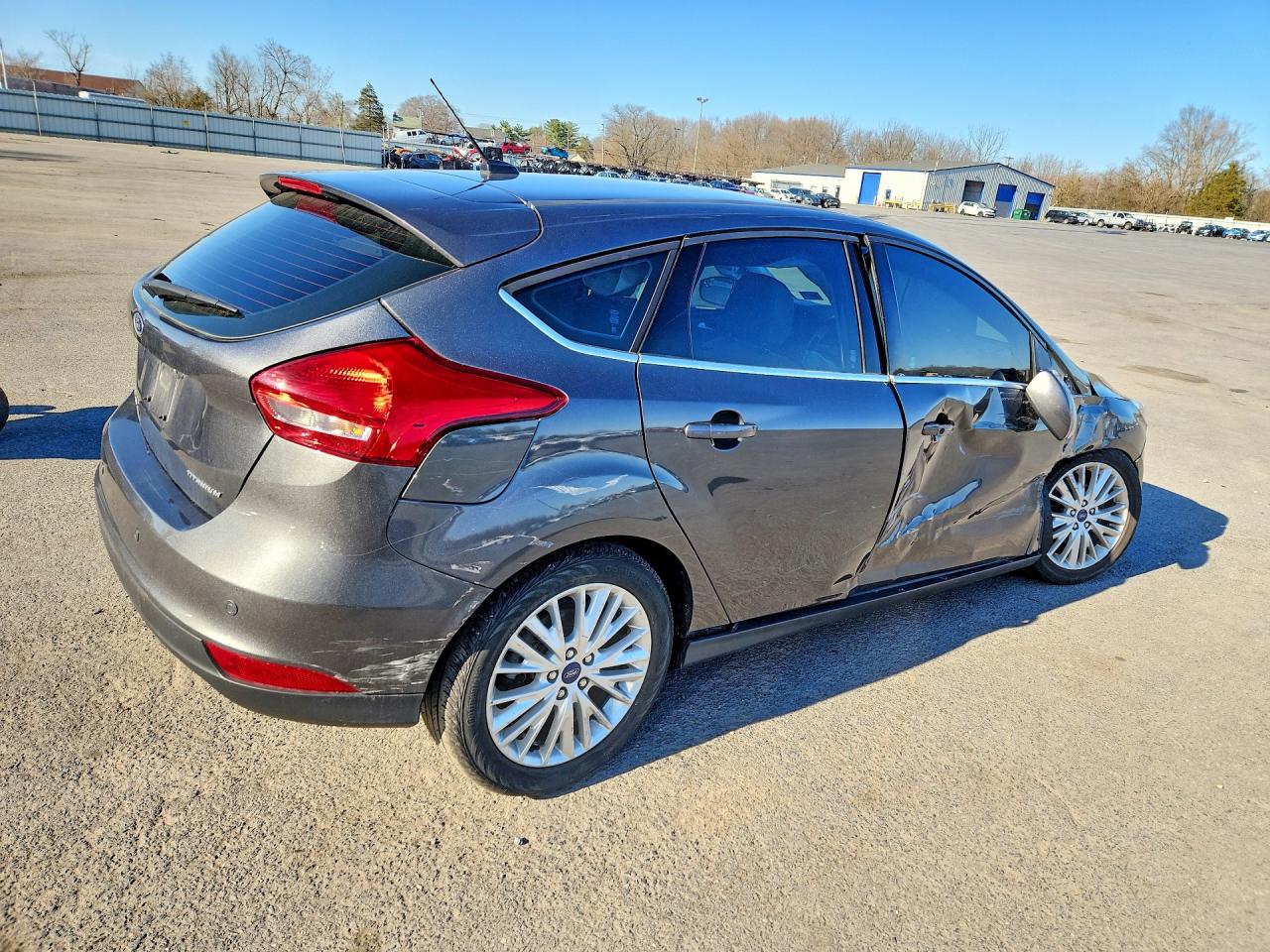 2017 FORD FOCUS TITANIUM photo 7