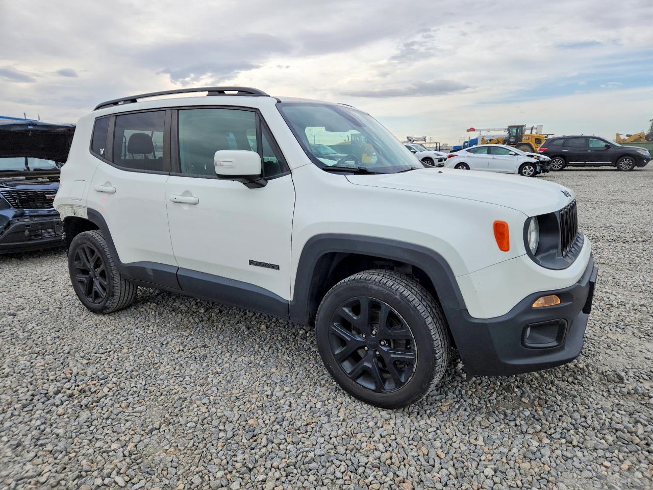 2017 JEEP RENEGADE LATITUDE photo 4