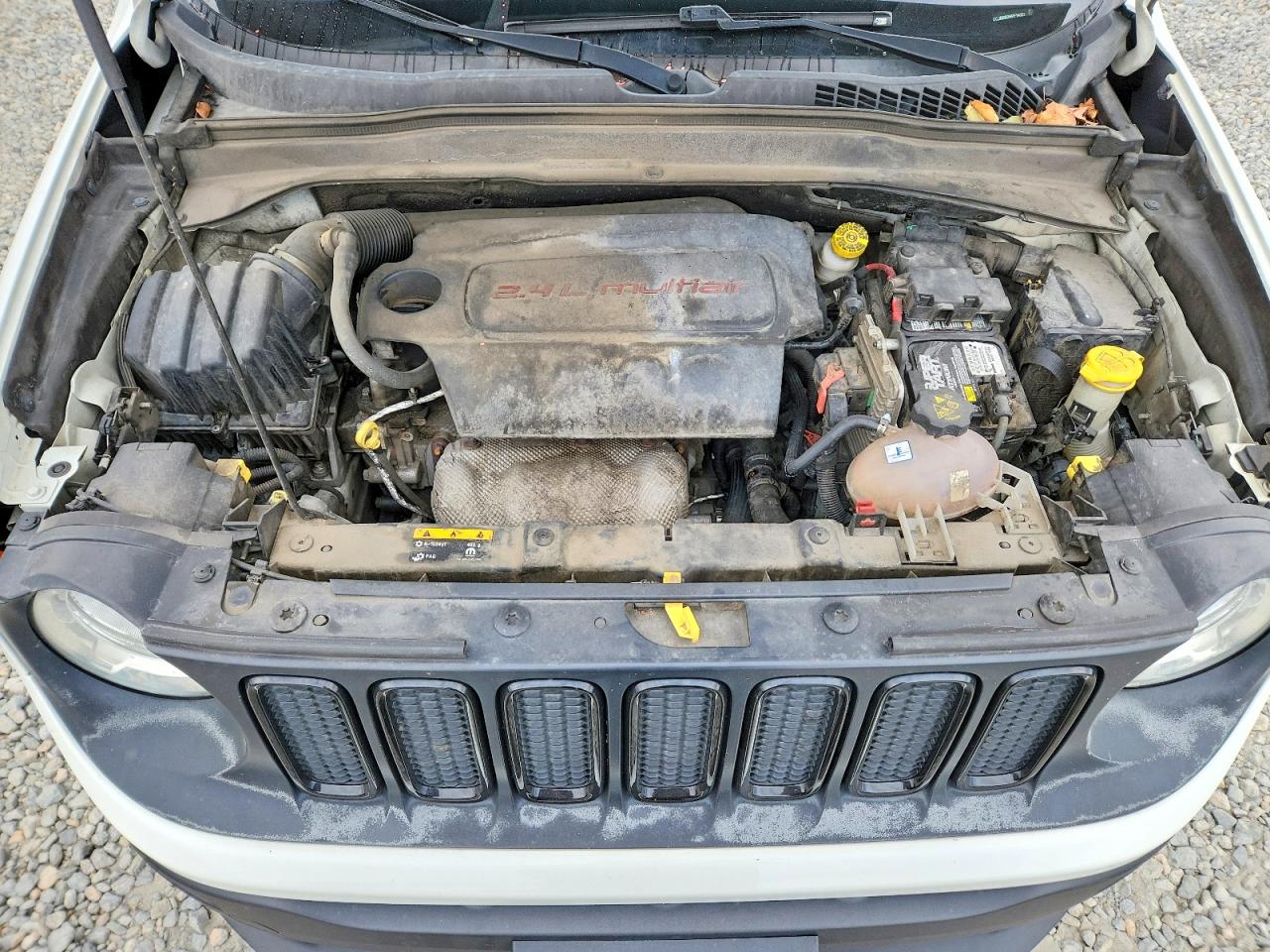 2017 JEEP RENEGADE LATITUDE photo 12