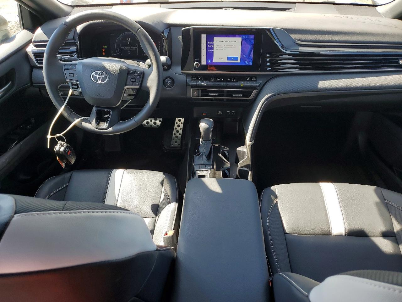 2025 TOYOTA CAMRY SE photo 15