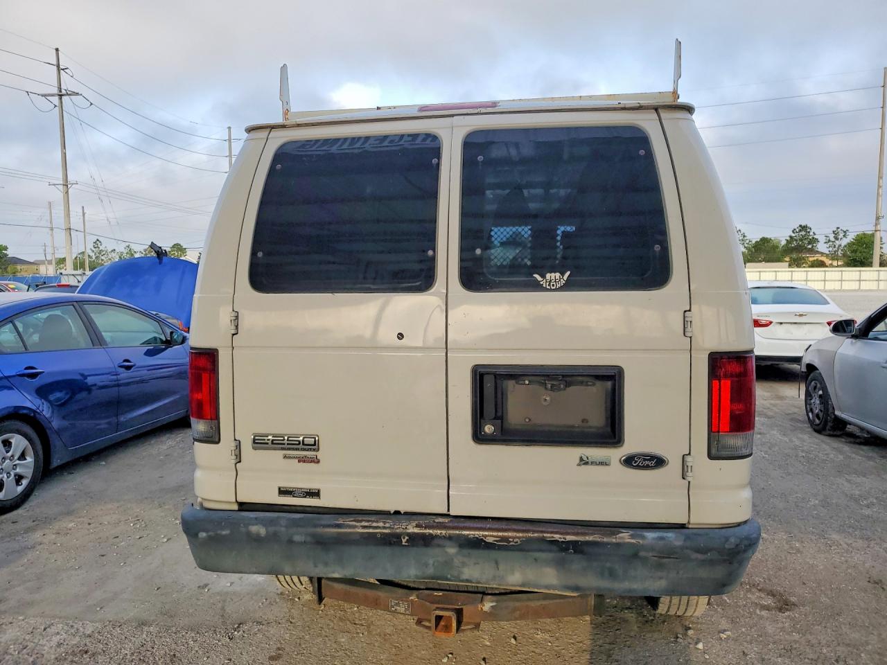 2011 FORD E250 UTILITY / SERVICE VAN photo 11