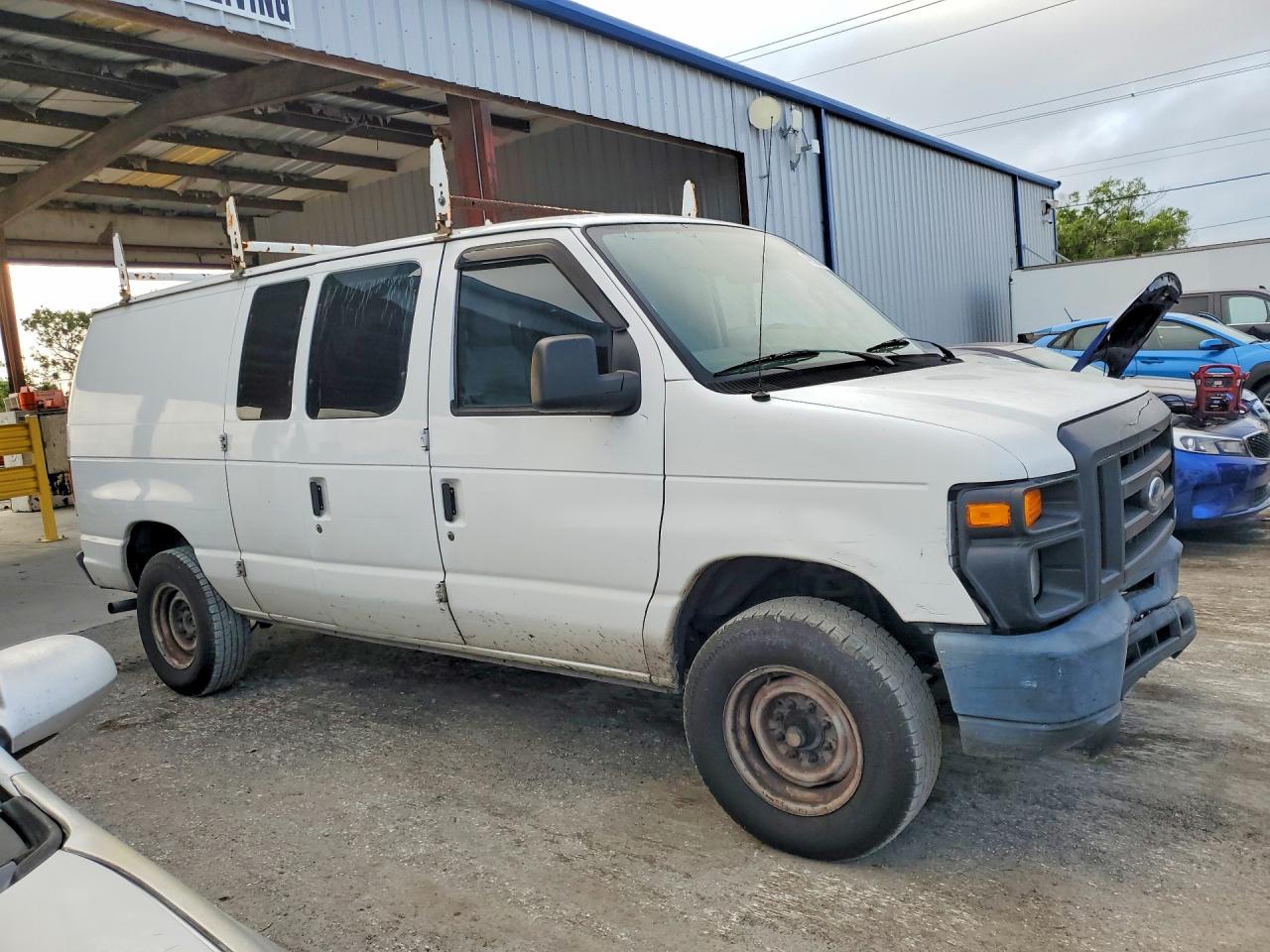 2011 FORD E250 UTILITY / SERVICE VAN photo 7