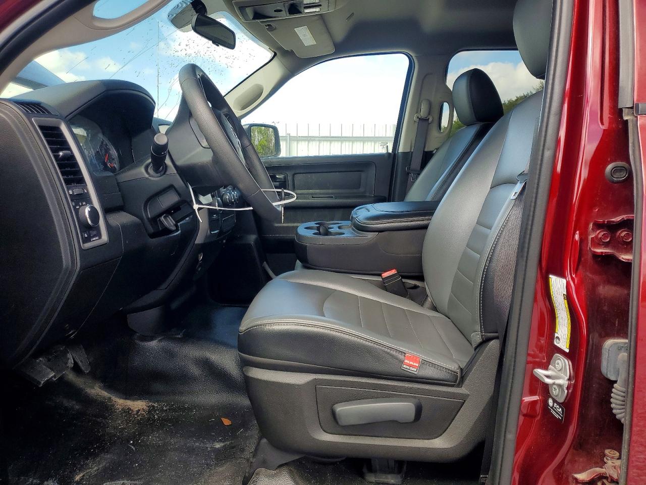 2021 RAM 1500 CLASSIC TRADESMAN photo 13