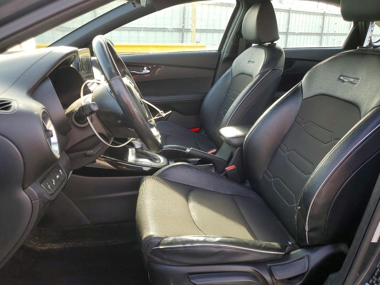 2020 KIA FORTE GT LINE photo 13