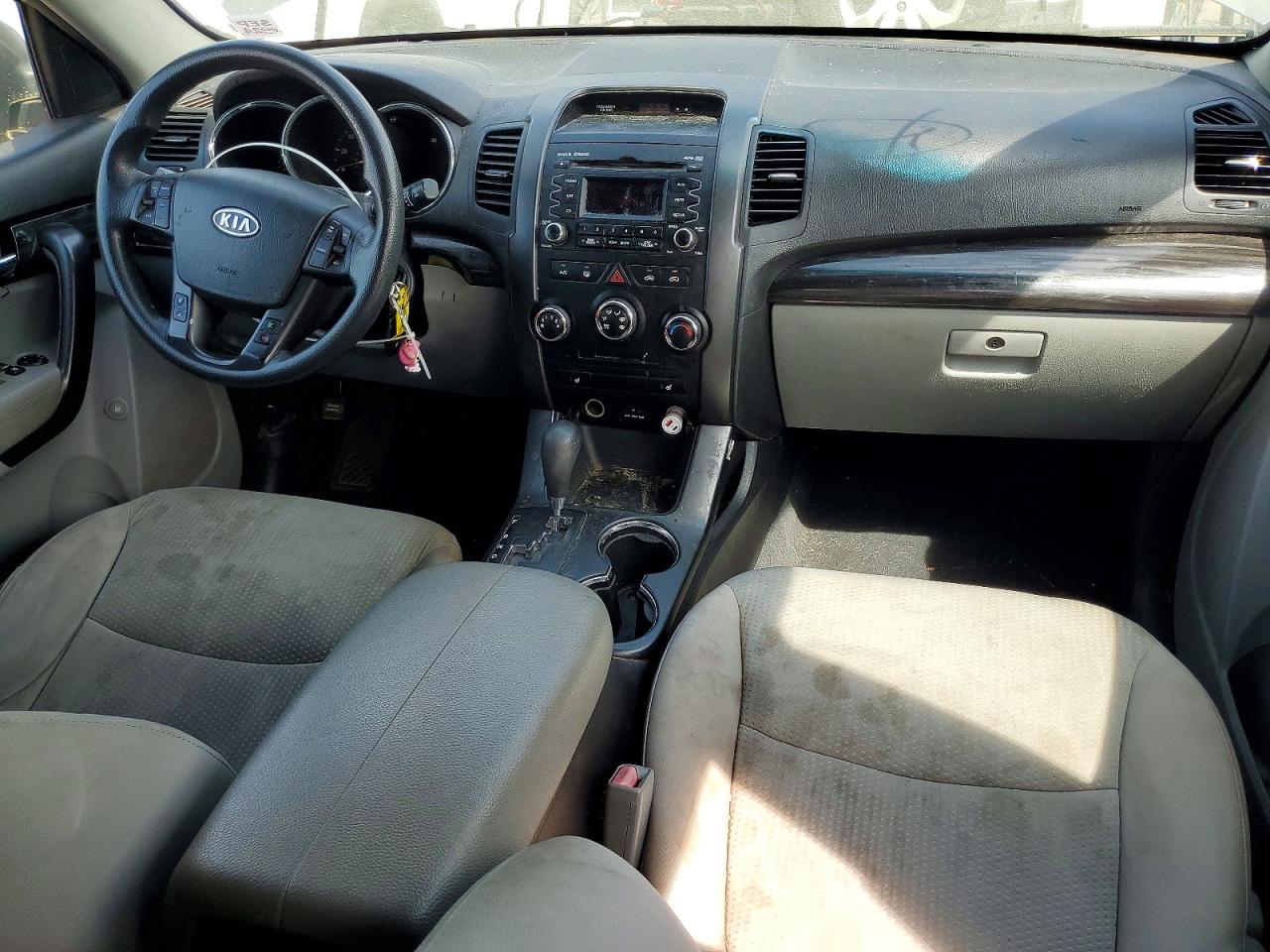 2011 KIA SORENTO LX photo 15