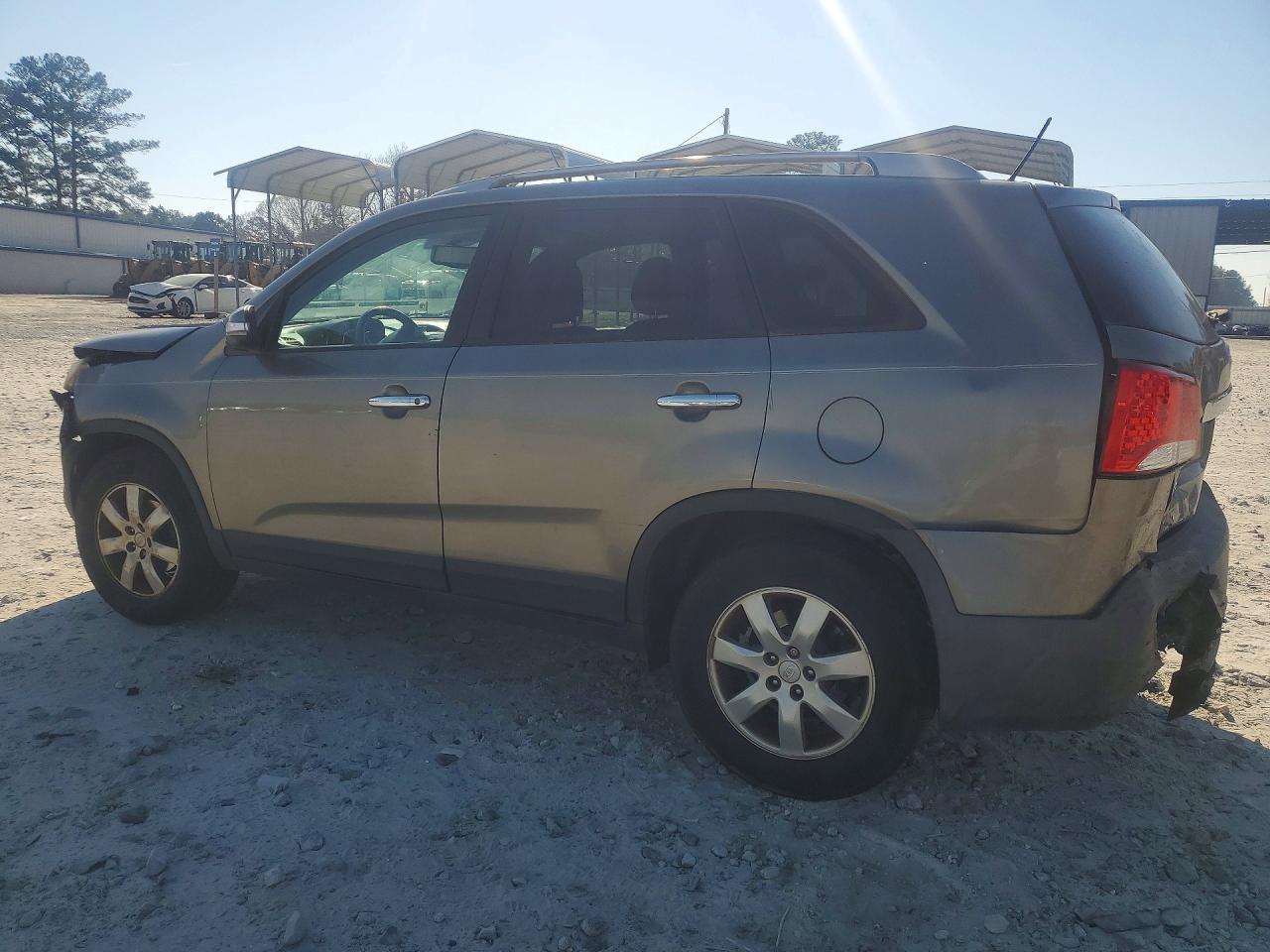 2011 KIA SORENTO LX photo 3