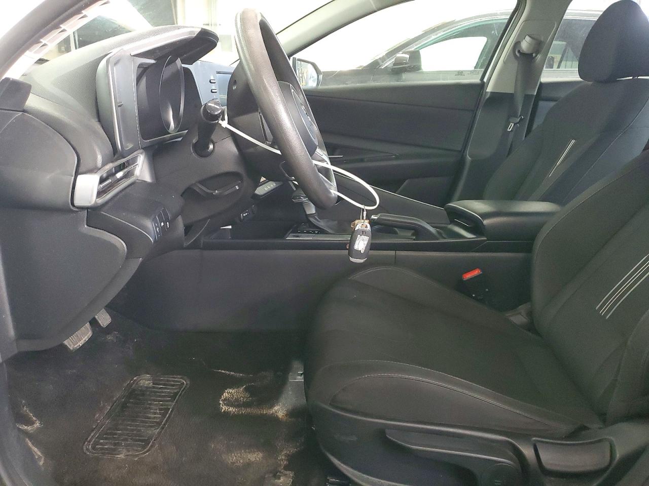 2021 HYUNDAI ELANTRA SEL photo 19