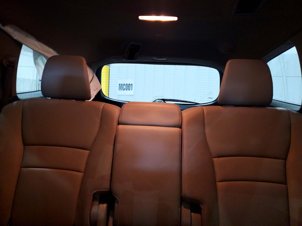 2016 HONDA PILOT TOURING photo 10