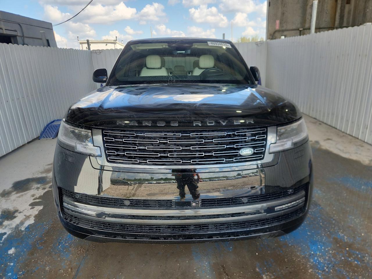2025 LAND ROVER RANGE ROVER SE photo 9