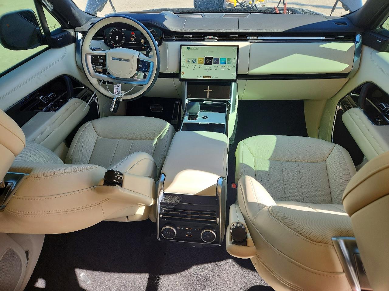 2025 LAND ROVER RANGE ROVER SE photo 15