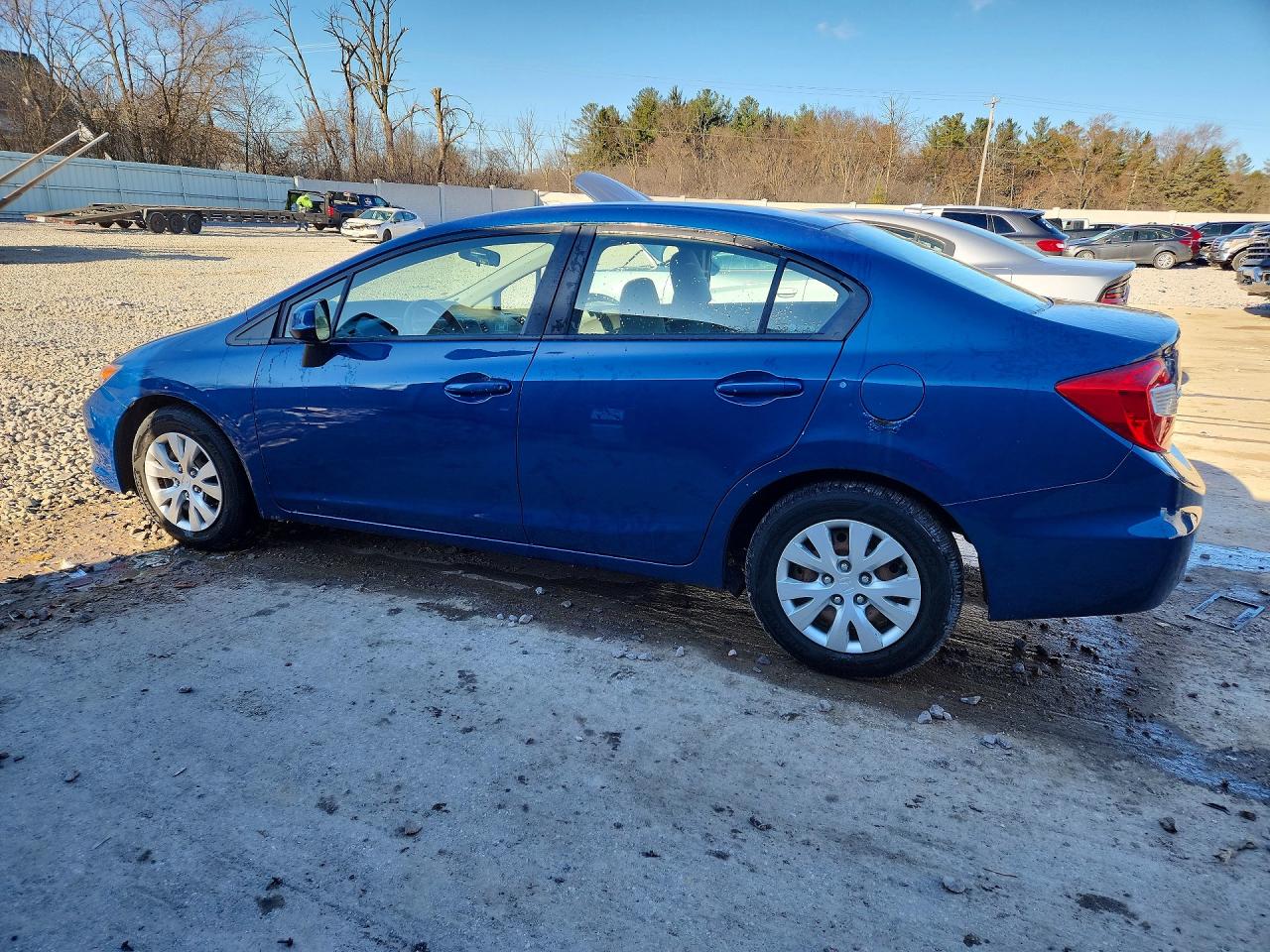 2012 HONDA CIVIC LX photo 3