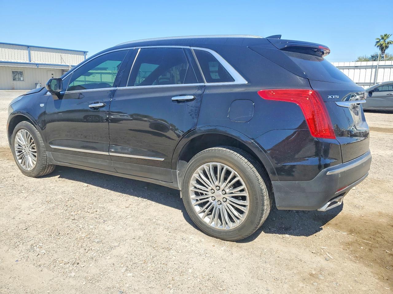 2019 CADILLAC XT5 photo 4
