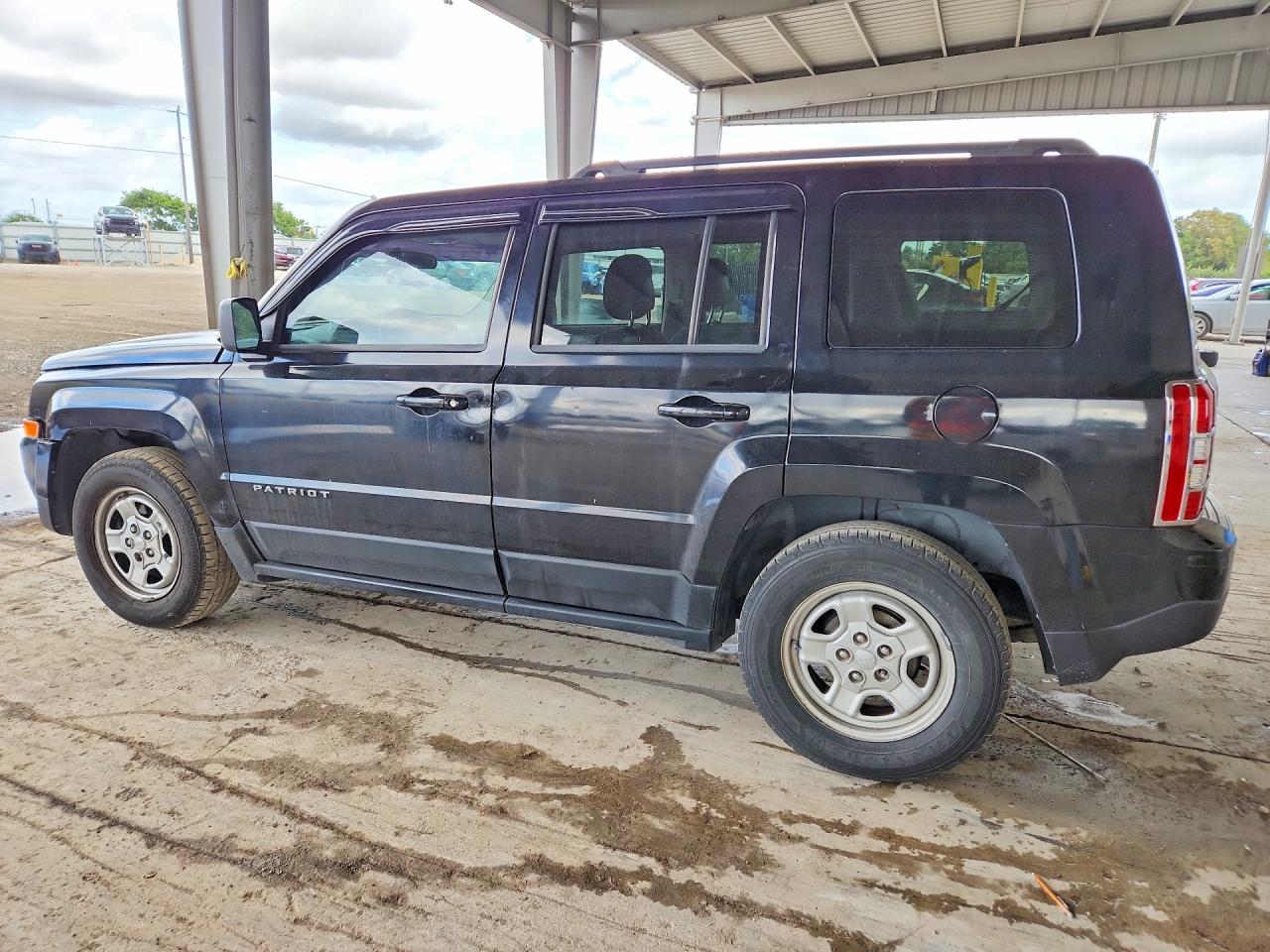 2012 JEEP PATRIOT SPORT photo 3