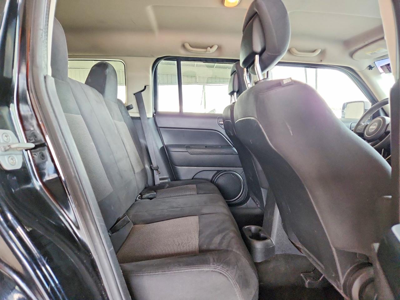 2012 JEEP PATRIOT SPORT photo 19