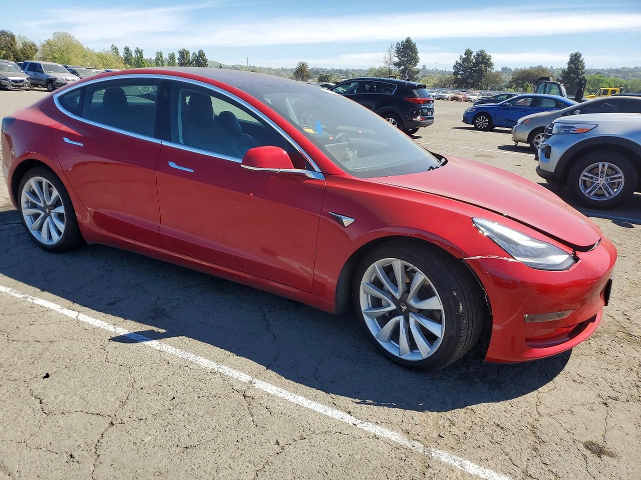 2018 TESLA MODEL 3 photo 4