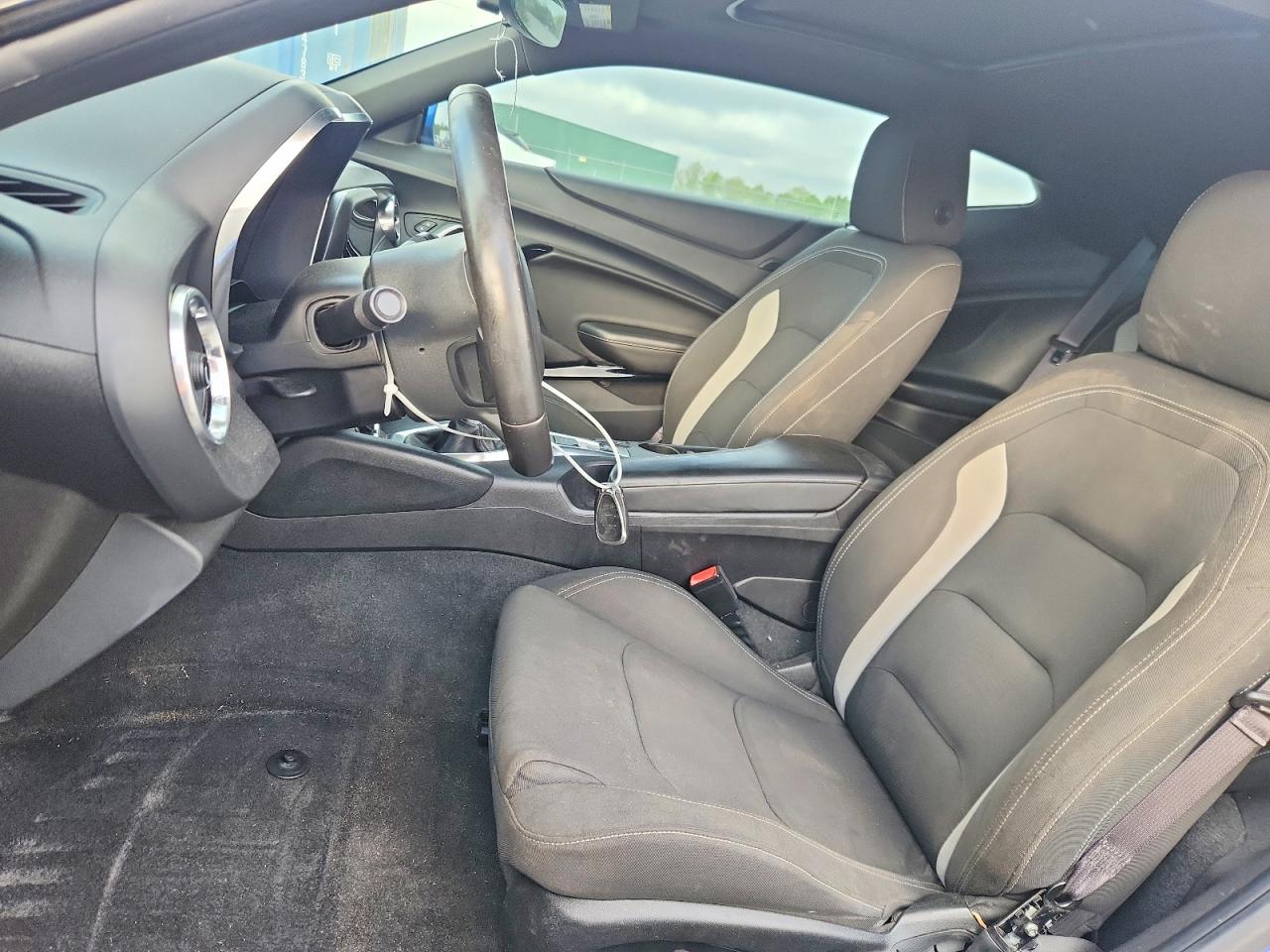 2016 CHEVROLET CAMARO LT photo 13