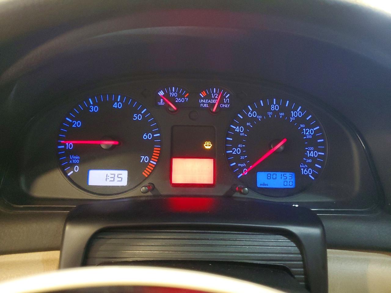 2001 VOLKSWAGEN PASSAT GLX 4MOTION photo 17