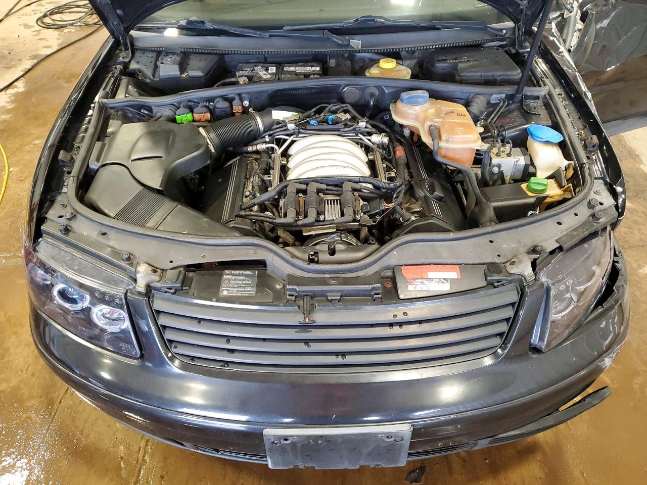 2001 VOLKSWAGEN PASSAT GLX 4MOTION photo 21