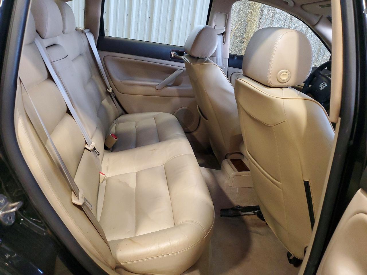 2001 VOLKSWAGEN PASSAT GLX 4MOTION photo 19