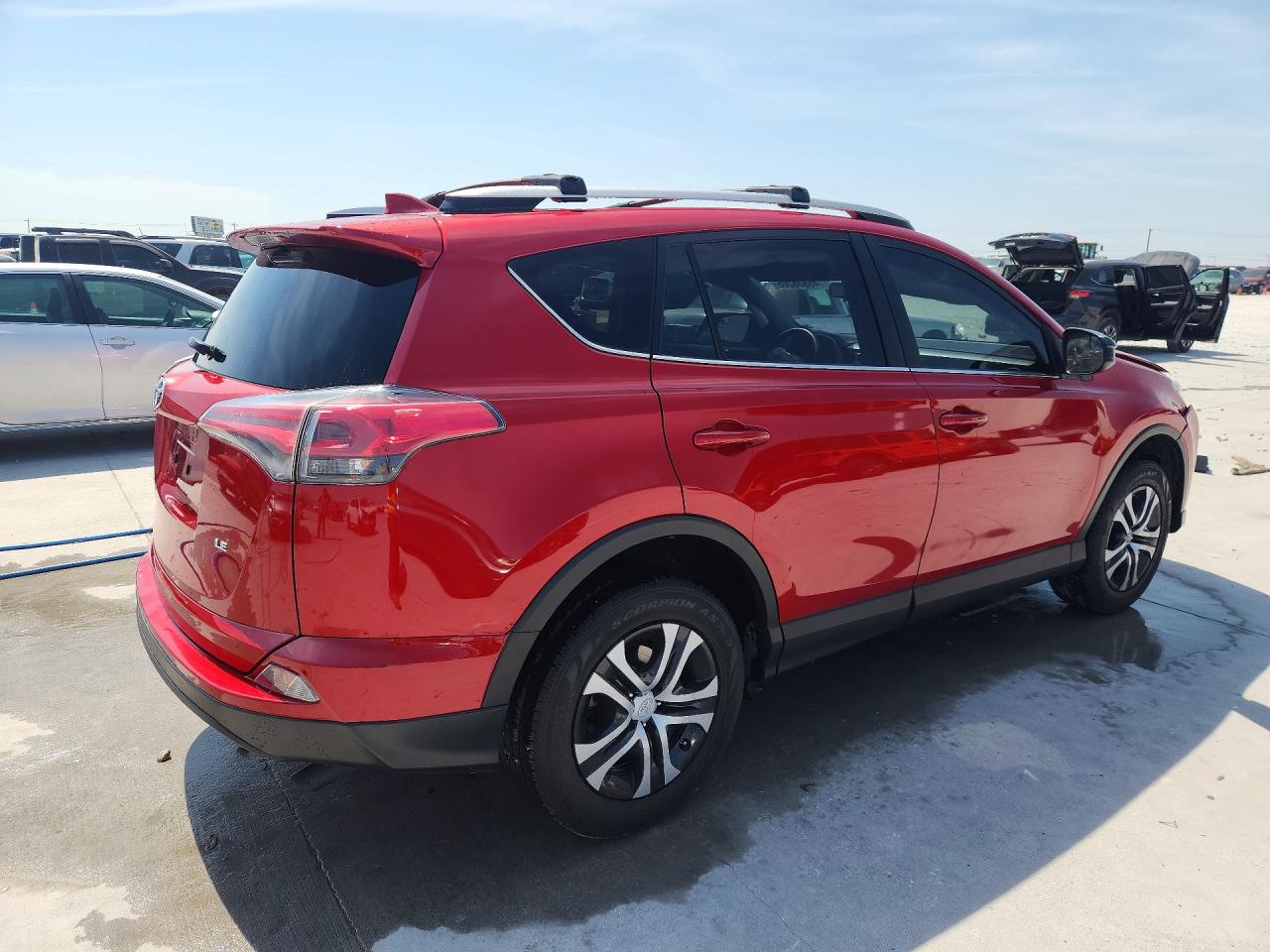 2016 TOYOTA RAV4 LE photo 5