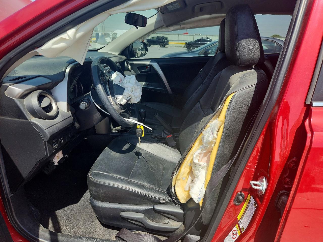 2016 TOYOTA RAV4 LE photo 13