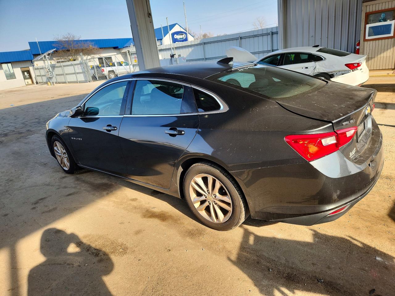 2016 CHEVROLET MALIBU LT photo 2