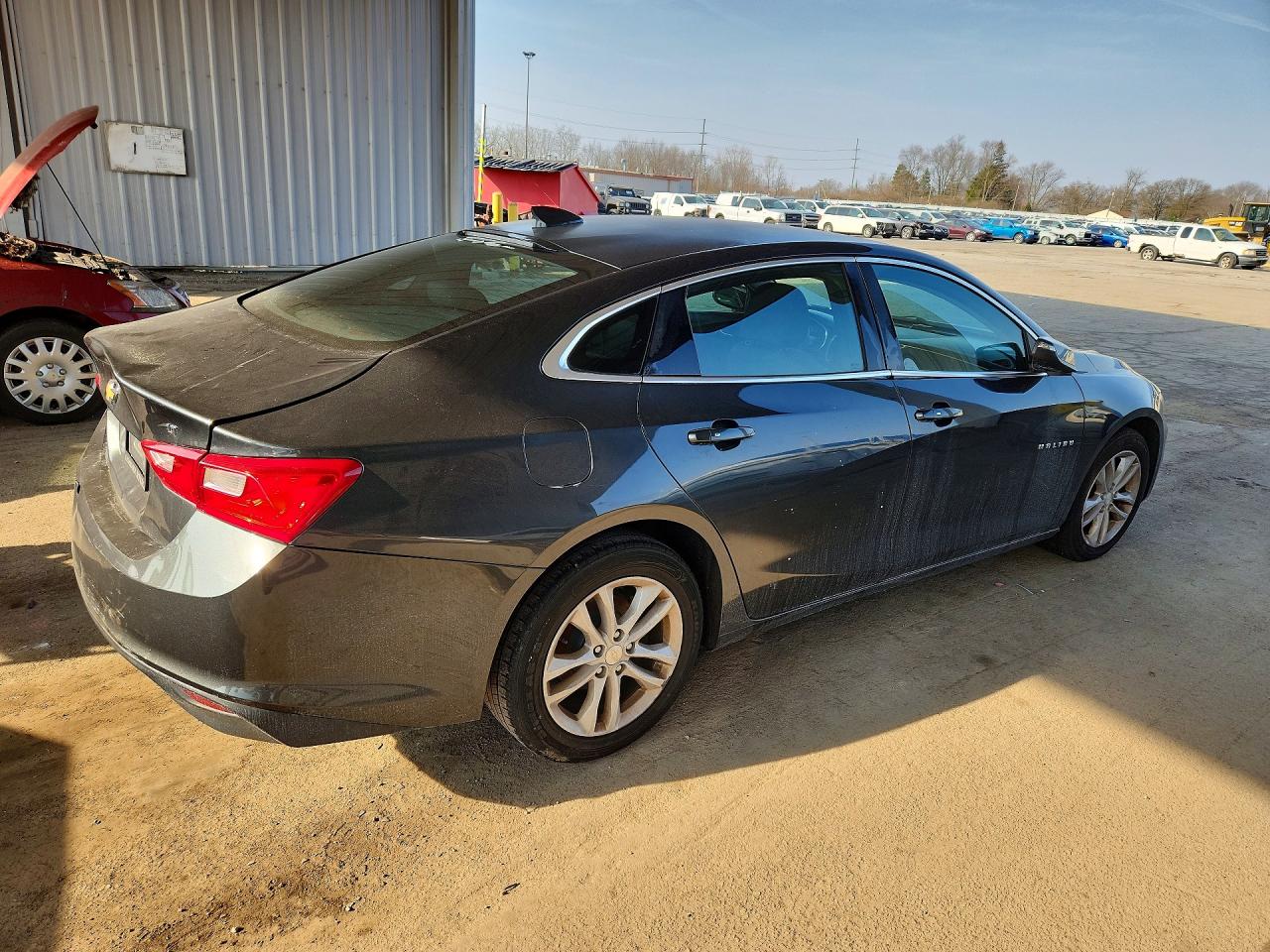 2016 CHEVROLET MALIBU LT photo 3