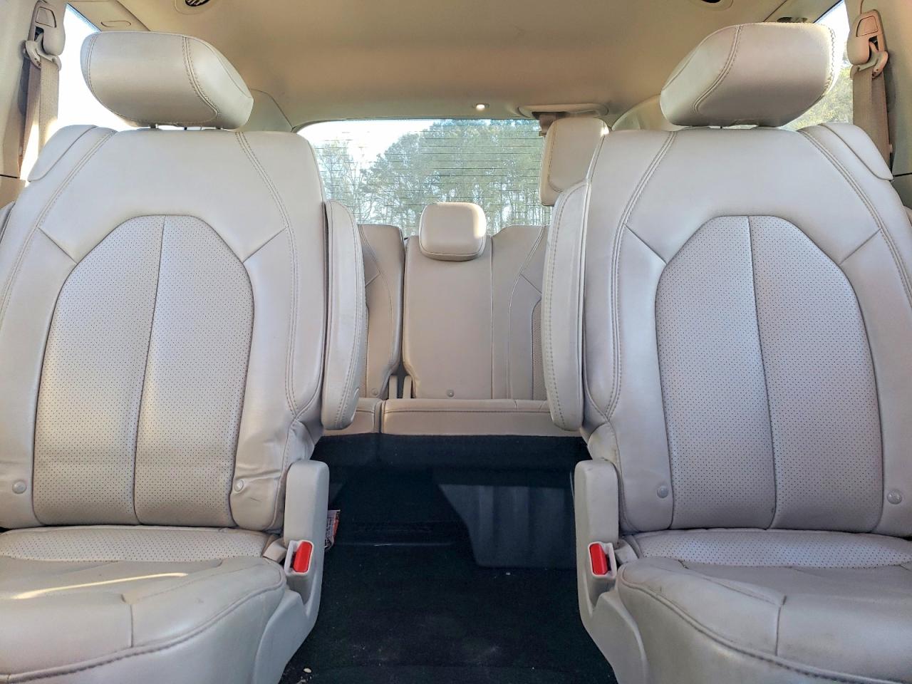 2021 CHRYSLER VOYAGER photo 28