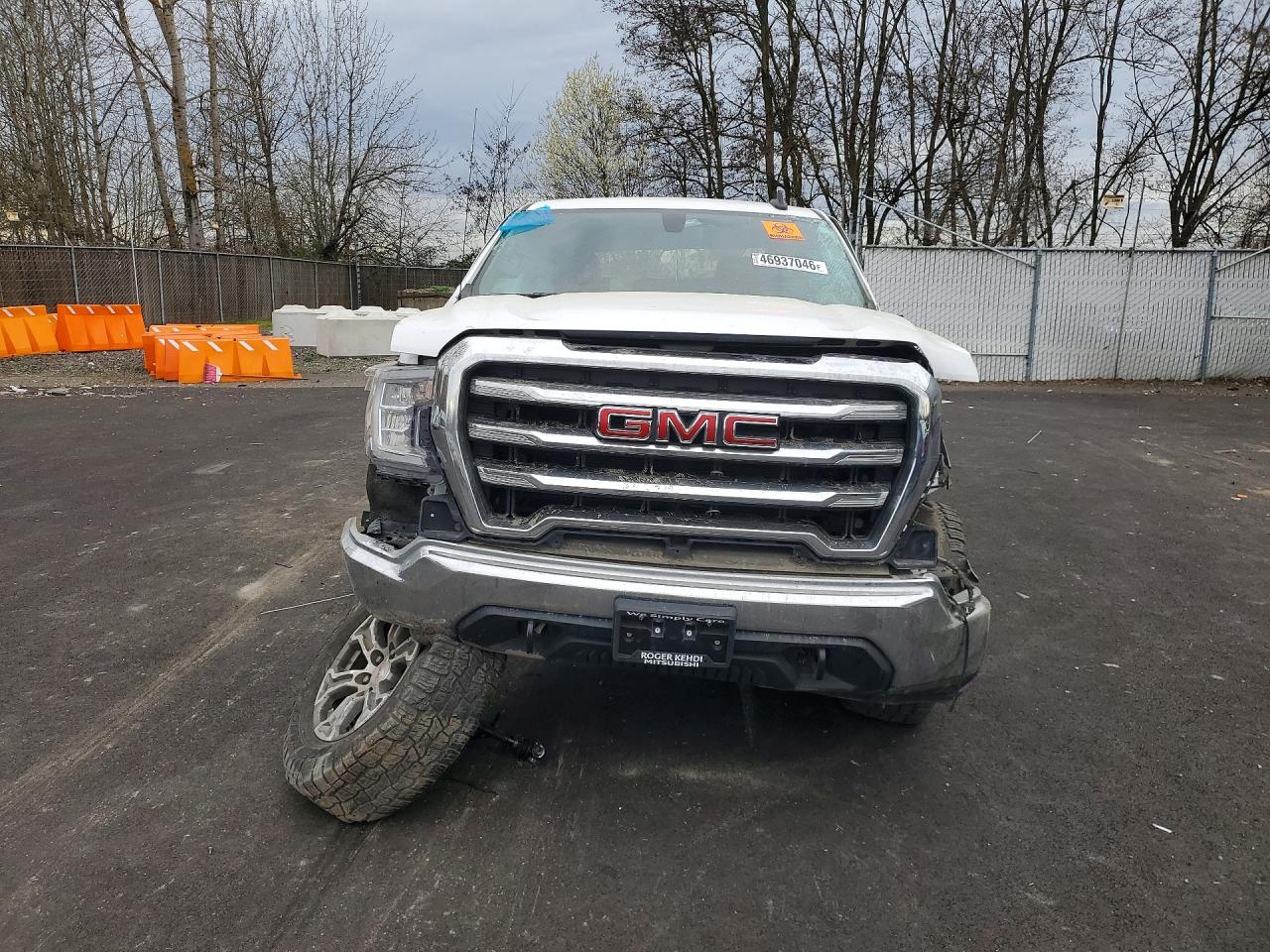 2021 GMC SIERRA K1500 SLE photo 9