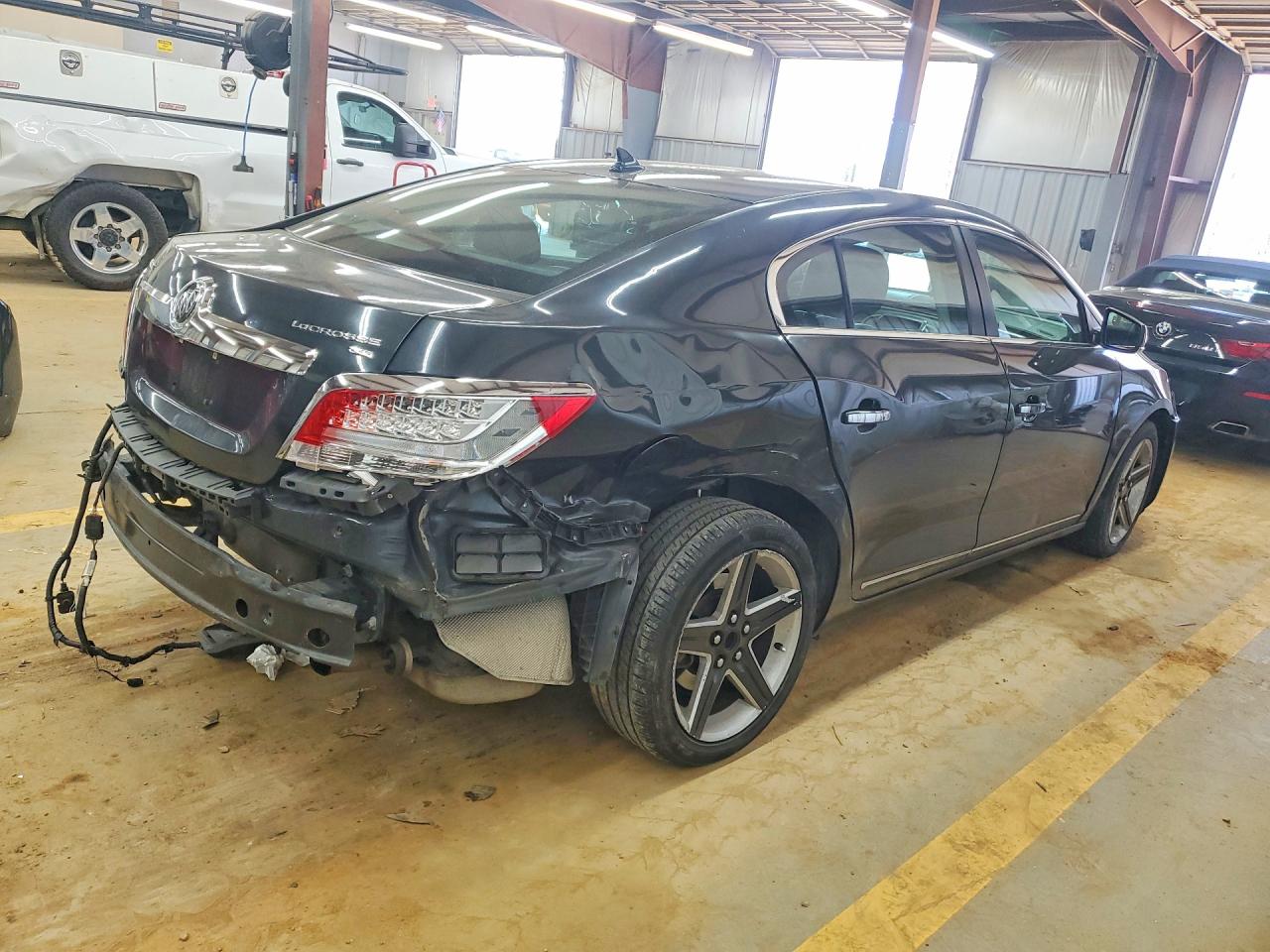 2011 BUICK LACROSSE CXS photo 3