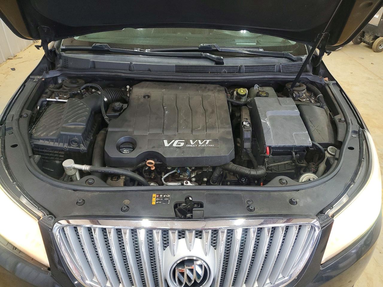 2011 BUICK LACROSSE CXS photo 11