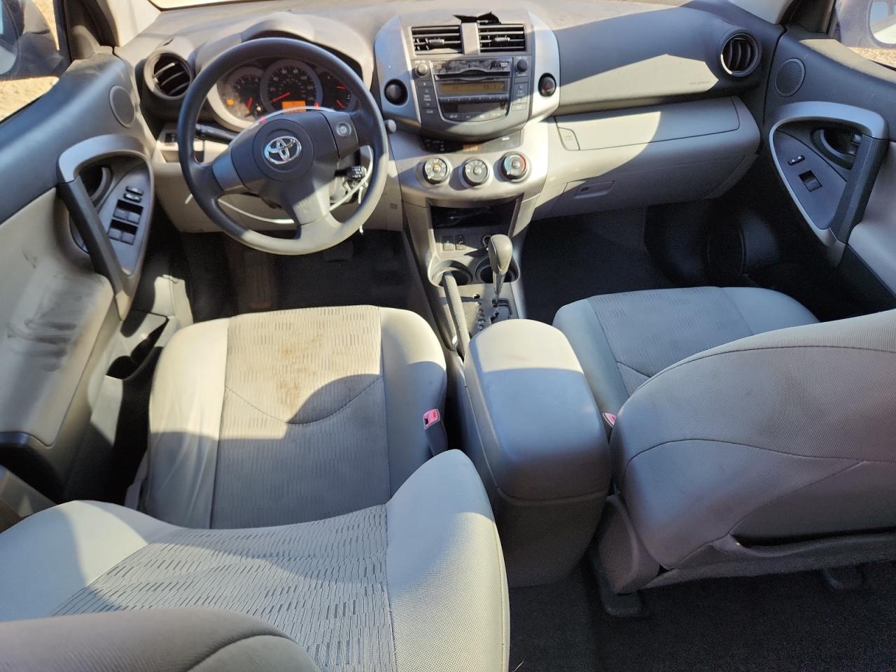 2010 TOYOTA RAV4 photo 8