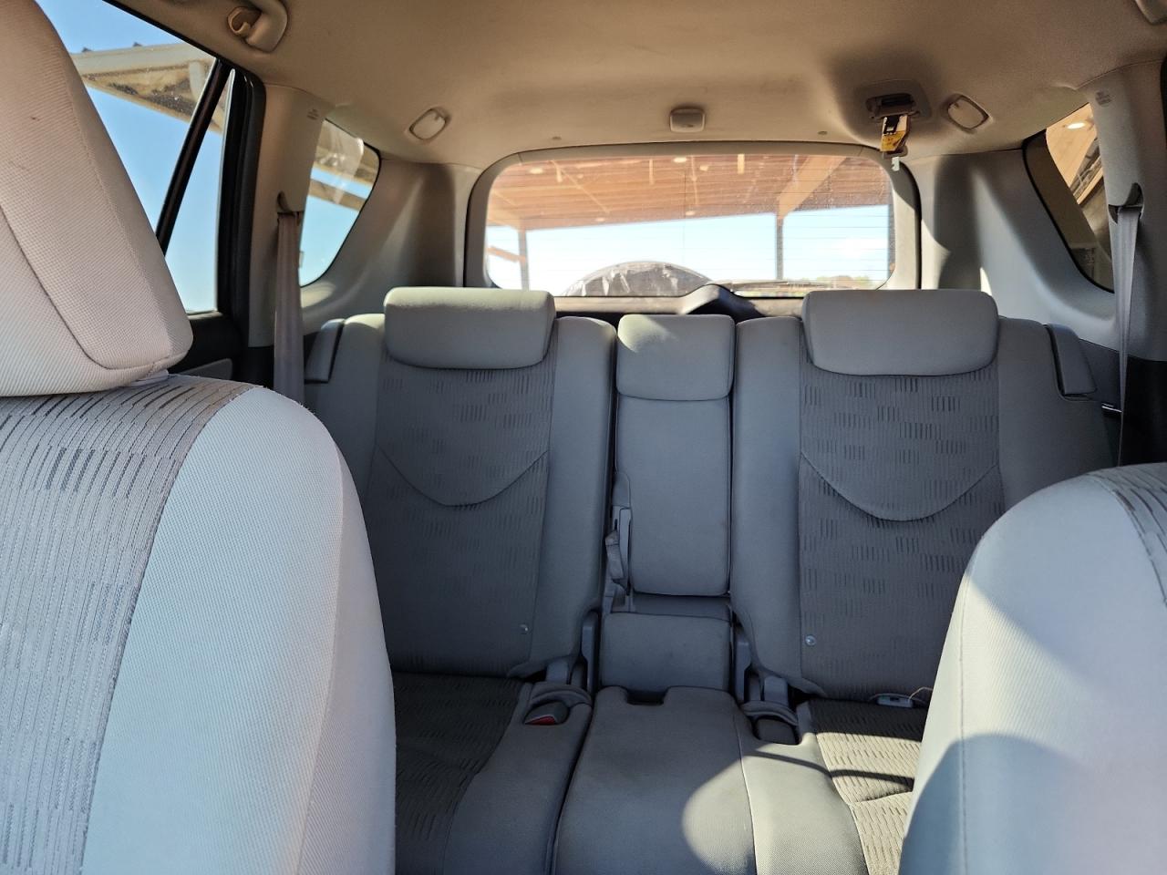2010 TOYOTA RAV4 photo 10