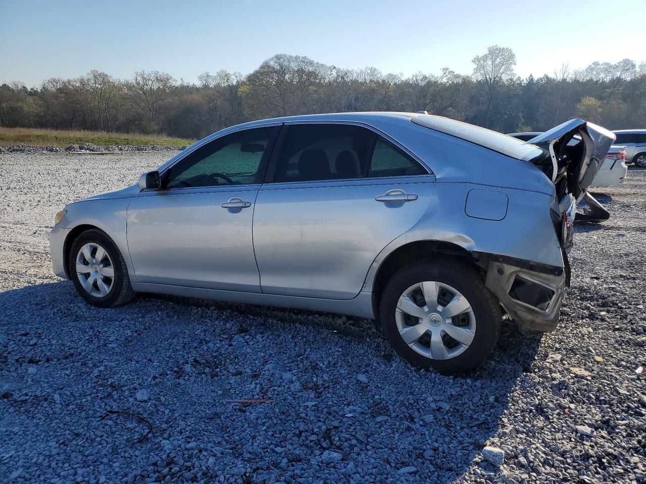 2010 TOYOTA CAMRY LE photo 2