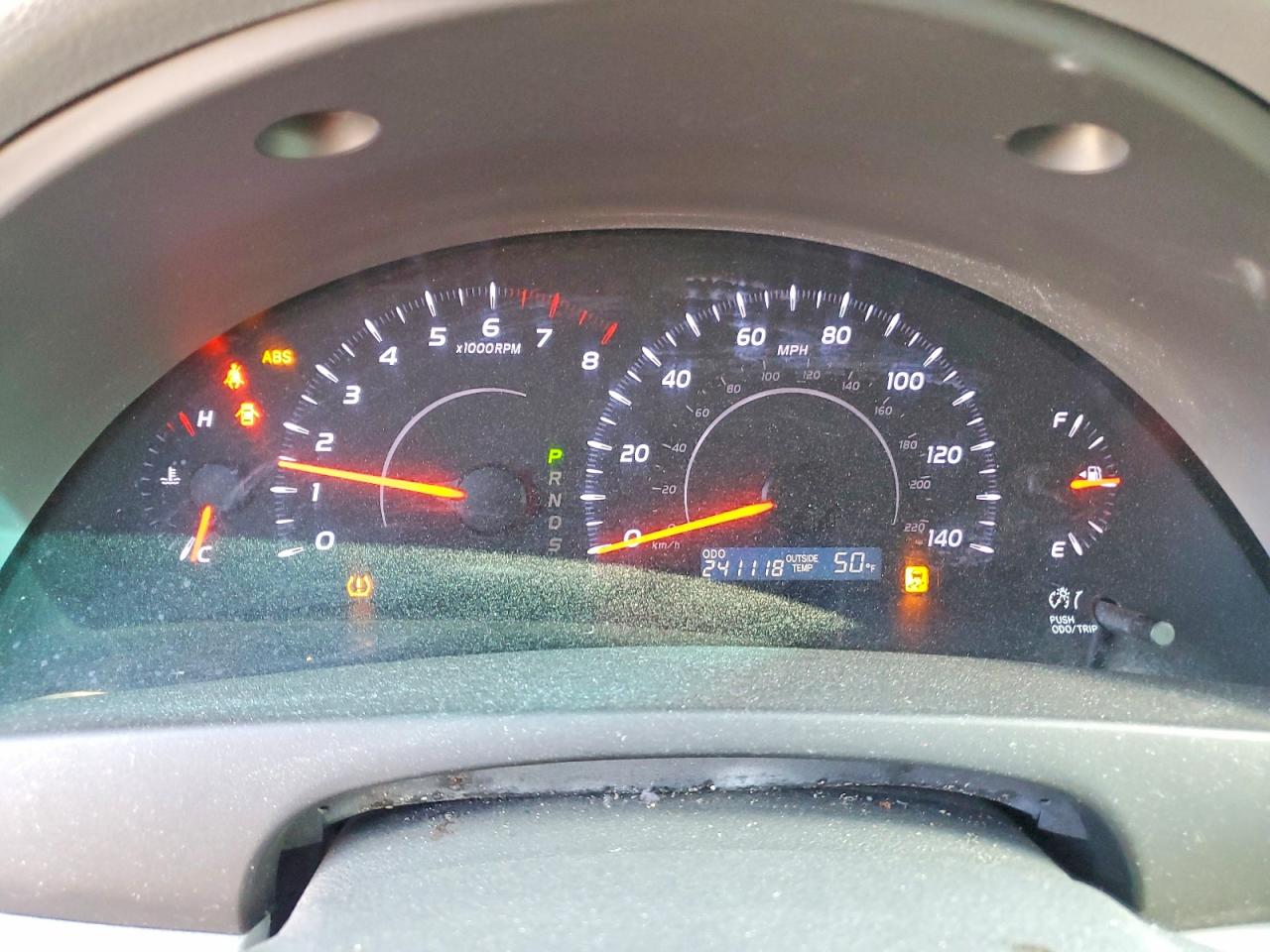 2010 TOYOTA CAMRY LE photo 9